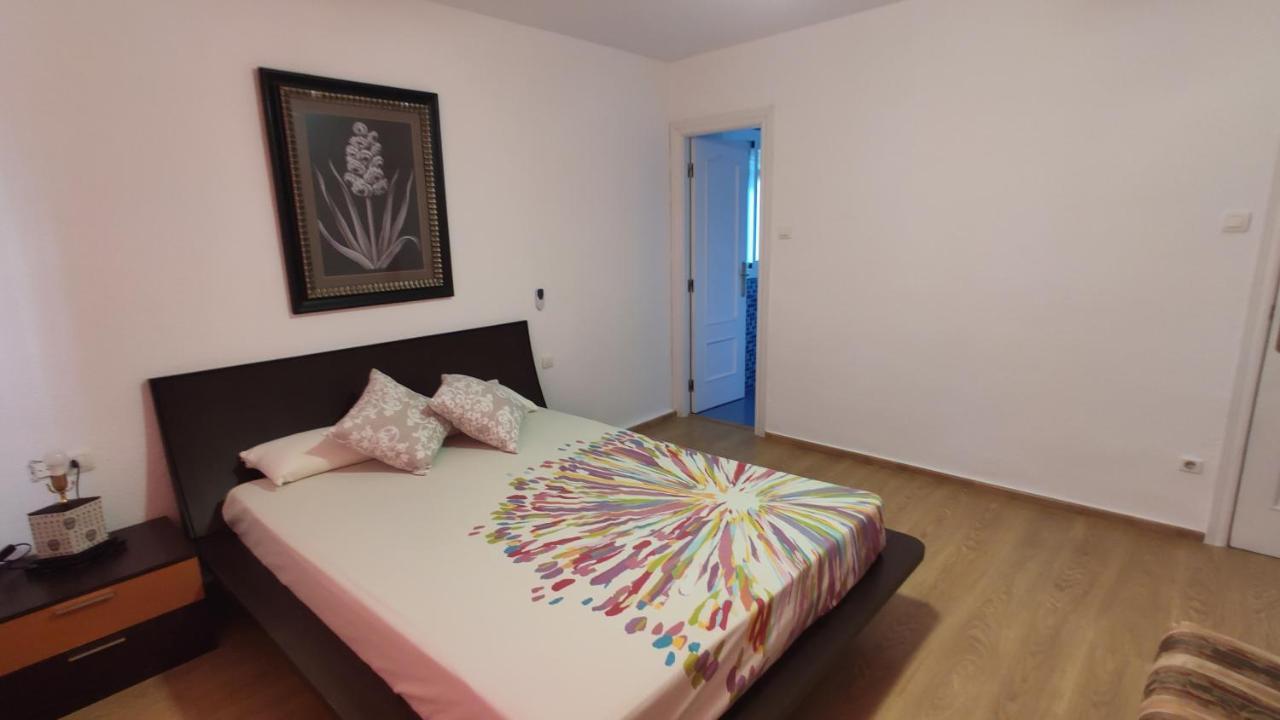 Apartamento Vacaciones กรานาดา ภายนอก รูปภาพ